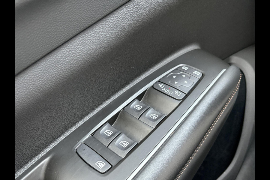 Renault Koleos 1.3 TCe 160pk EDC Initiale Paris | Automaat | VOL! | Trekhaak | Leder | Panoramadak | Stoel- Ventilatie & Verwarming | ACC | Camera |