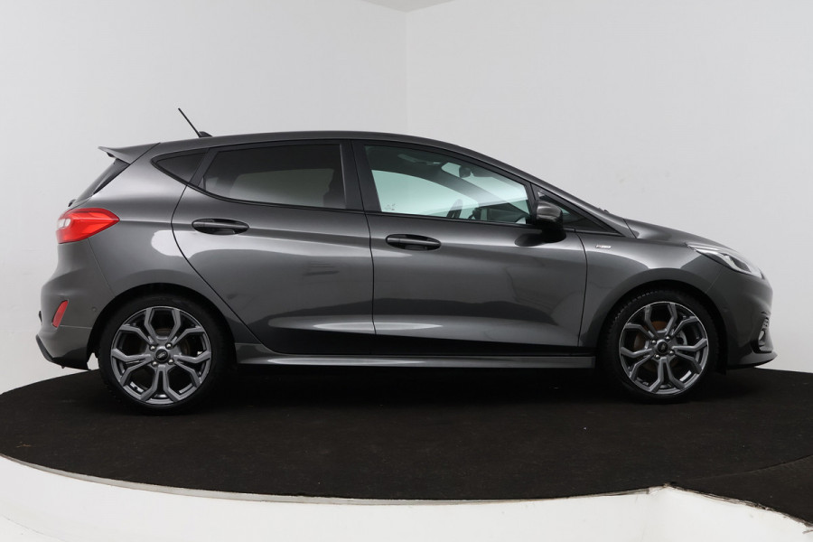 Ford Fiesta 1.0 EcoBoost Hybrid ST-Line X (TREKHAAK, CAMERA, STOEL/STUUR VERWARMING, CRUISE CONTROL ADAPTIEF, PARKEERSENSOREN)
