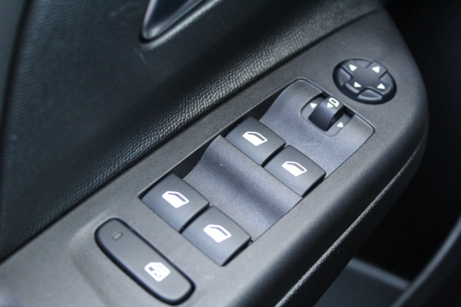 Opel Corsa 1.2 GS Line Automaat | Camera | BLIS | Dealeronderhouden | Navigatie