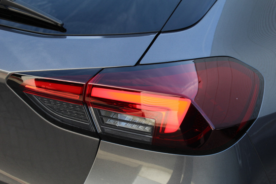 Opel Corsa 1.2 GS Line Automaat | Camera | BLIS | Dealeronderhouden | Navigatie