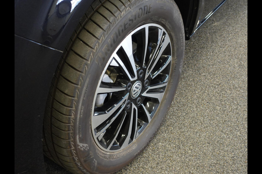 Volkswagen Transporter 150pk L2H1 28 Highline Automaat Trekhaak Navigatie Carplay Camera  Cruise control Lm velgen