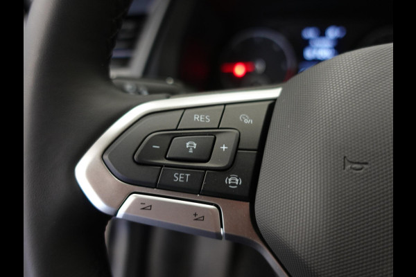 Volkswagen Transporter 150pk L2H1 28 Highline Automaat Trekhaak Navigatie Carplay Camera  Cruise control Lm velgen