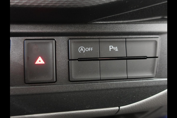 Volkswagen Transporter 150pk L2H1 28 Highline Automaat Trekhaak Navigatie Carplay Camera  Cruise control Lm velgen