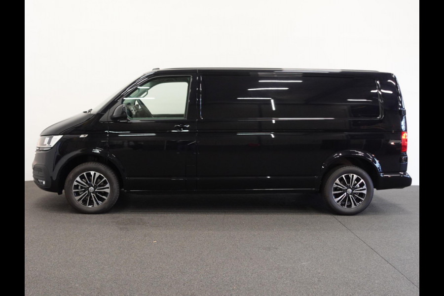 Volkswagen Transporter 150pk L2H1 28 Highline Automaat Trekhaak Navigatie Carplay Camera  Cruise control Lm velgen