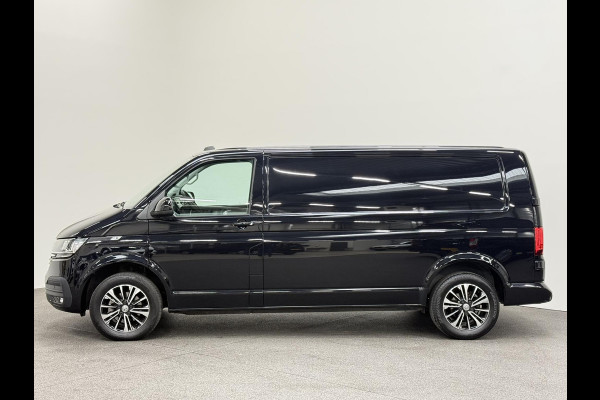 Volkswagen Transporter 2.0 150PK L2H1 Highline Automaat Airco  Navi Parkeersensoren Camera Trekhaak Carplay