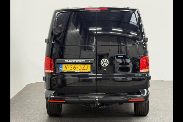 Volkswagen Transporter 2.0 150PK L2H1 Highline Automaat Airco  Navi Parkeersensoren Camera Trekhaak Carplay