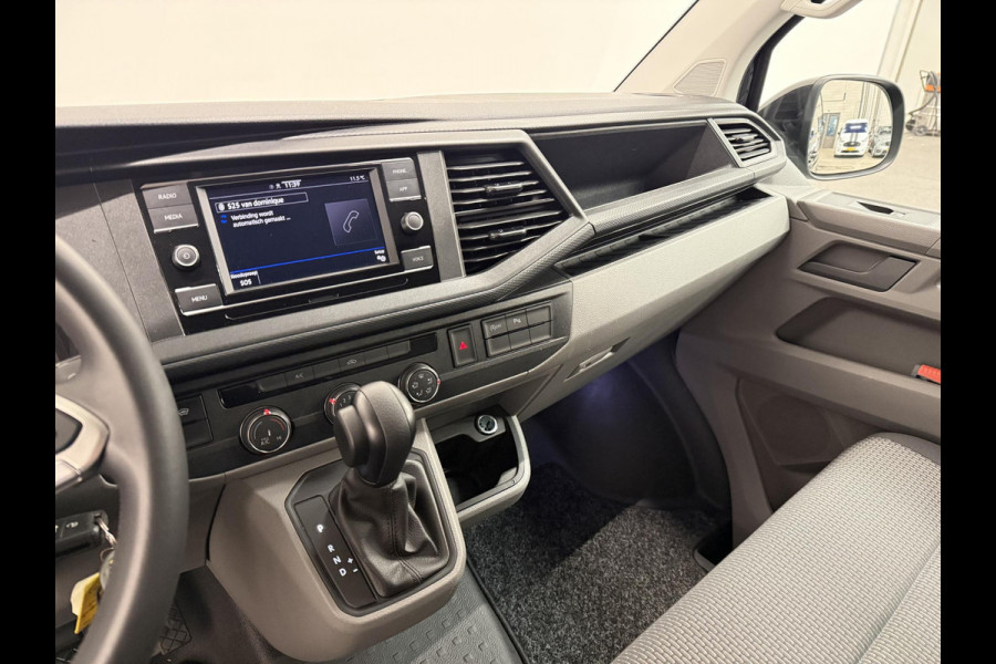 Volkswagen Transporter 2.0 150PK L2H1 Highline Automaat Airco  Navi Parkeersensoren Camera Trekhaak Carplay