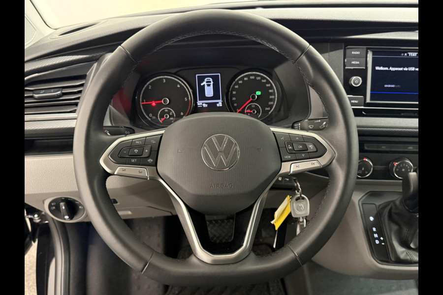 Volkswagen Transporter 2.0 150PK L2H1 Highline Automaat Airco  Navi Parkeersensoren Camera Trekhaak Carplay