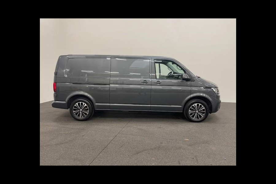 Volkswagen Transporter 2.0 TDI L2H1 28 Highline Automaat Airco Cruise Control Navi PDC V&A Trekhaak