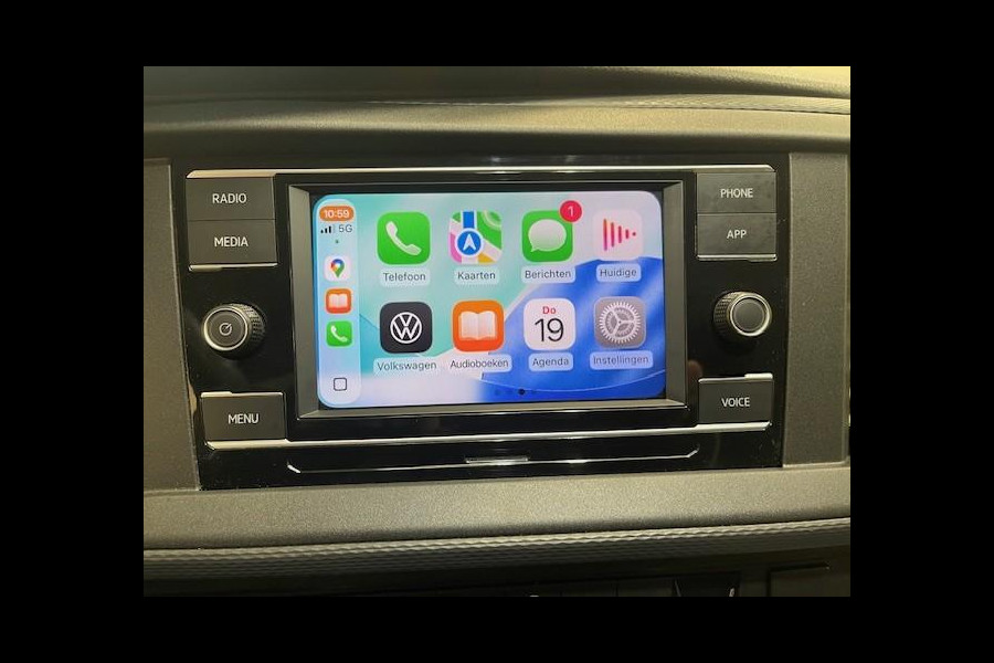 Volkswagen Transporter 2.0 TDI L2H1 28 Highline Automaat Airco Cruise Control Navi PDC V&A Trekhaak