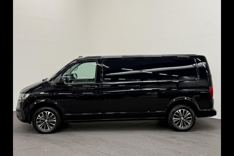 Volkswagen Transporter 2.0 TDI L2H1 28 Highline Automaat Automaat Camera Airco Cruise Navi Trekhaak