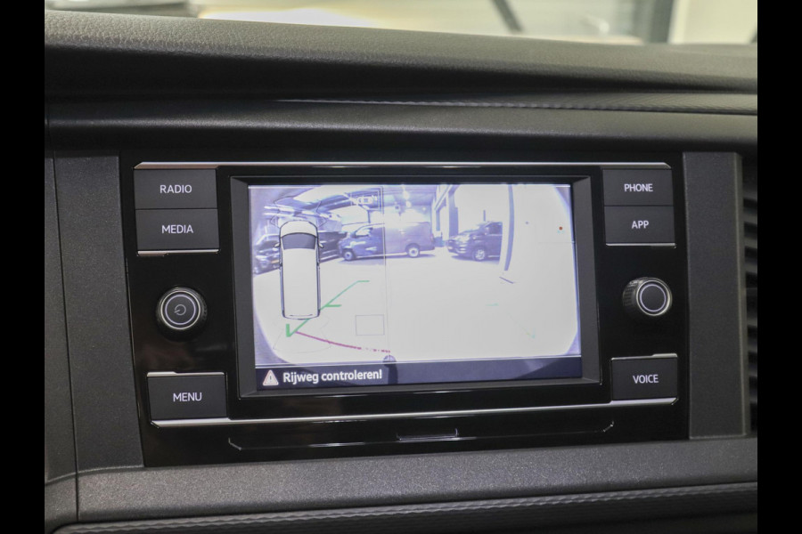 Volkswagen Transporter 2.0 TDI L2H1 28 Highline Automaat Automaat Camera Airco Cruise Navi Trekhaak