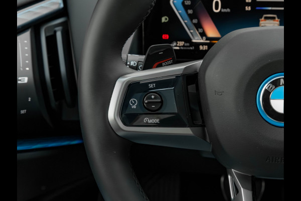BMW X3 30e xDrive M-Sport Pro - Pano - Trekhaak - ACC - Head-up