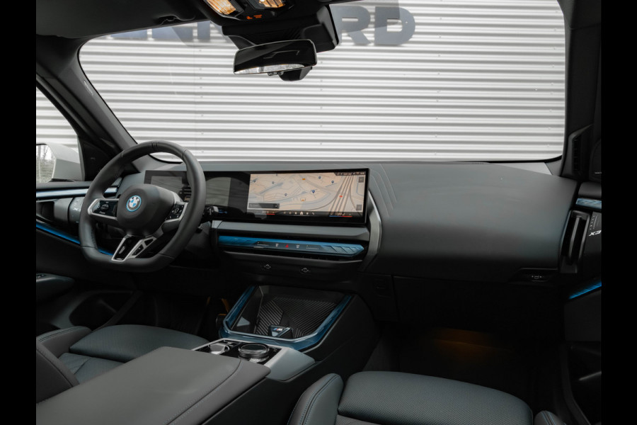 BMW X3 30e xDrive M-Sport Pro - Pano - Trekhaak - ACC - Head-up