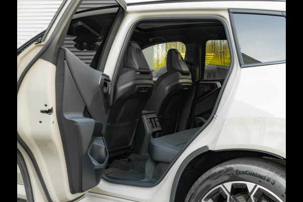 BMW X3 30e xDrive M-Sport Pro - Pano - Trekhaak - ACC - Head-up