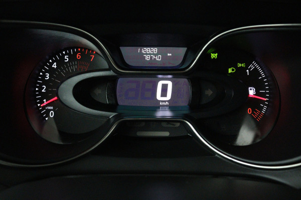 Renault Captur 0.9 TCe Intens (TREKHAAK, CAMERA, CRUISE CONTROL, PARKEERSENSOREN, NAVIGATIE)
