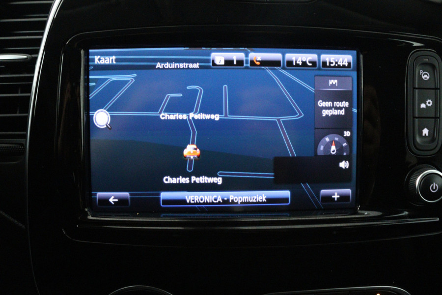 Renault Captur 0.9 TCe Intens (TREKHAAK, CAMERA, CRUISE CONTROL, PARKEERSENSOREN, NAVIGATIE)