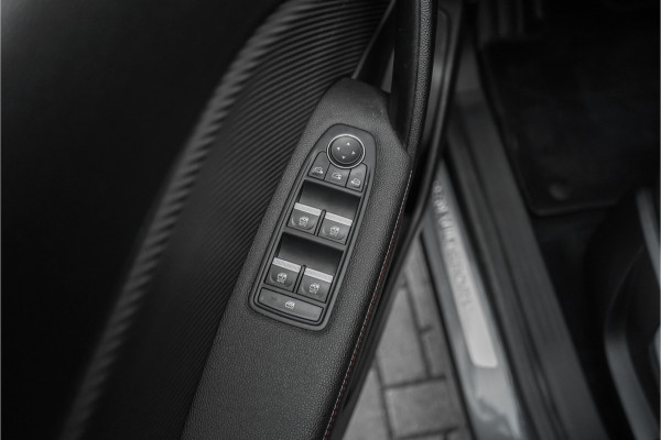 Renault Captur 1.6 E-Tech Plug-in Hybrid 160 R.S. Line ACC Camera Trekhaak Keyless