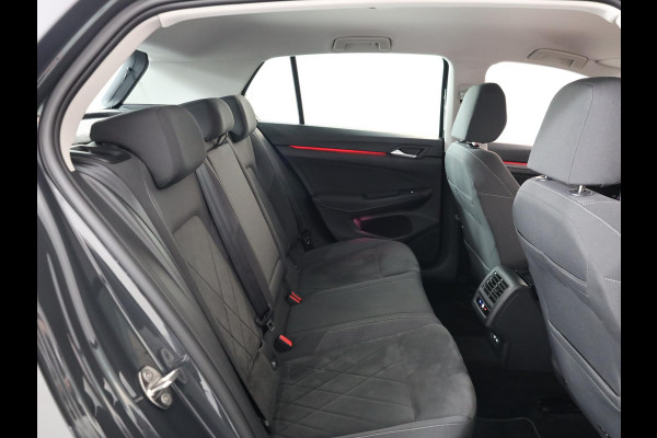 Volkswagen Golf 1.4 eHybrid Style 204 pk Automaat (DSG) | Navigatie via App | Parkeersensoren | Adaptieve cruise control | LED koplampen |