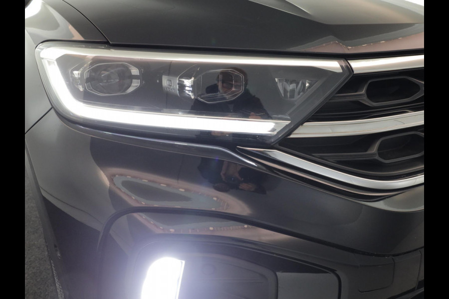 Volkswagen T-Roc 1.5 TSI R-Line 150 PK DSG | Navigatie | Trekhaak afneembaar | ErgoActive Stoel Pakket | Parkeercamera |
