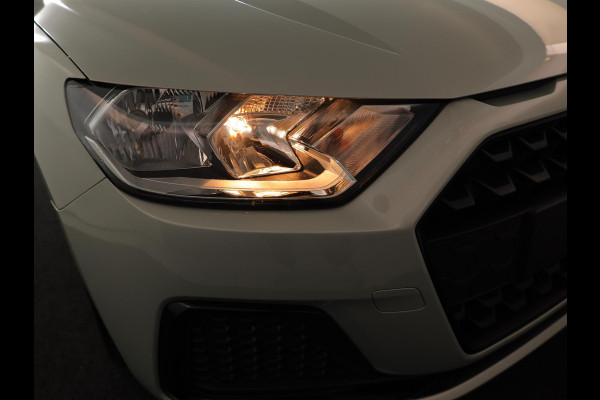 Audi A1 Sportback 30 TFSI Advanced edition 116pk AUT|  Sportstoelen | Navigatie via App | Climatronic | Verwarmbare voorstoelen | Gratis winterset