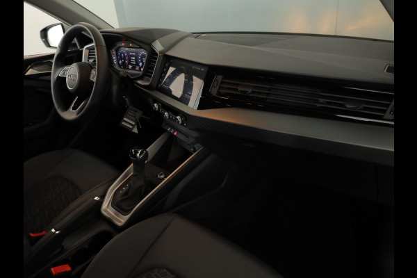 Audi A1 Sportback 30 TFSI Advanced edition 116pk AUT|  Sportstoelen | Navigatie via App | Climatronic | Verwarmbare voorstoelen | Gratis winterset