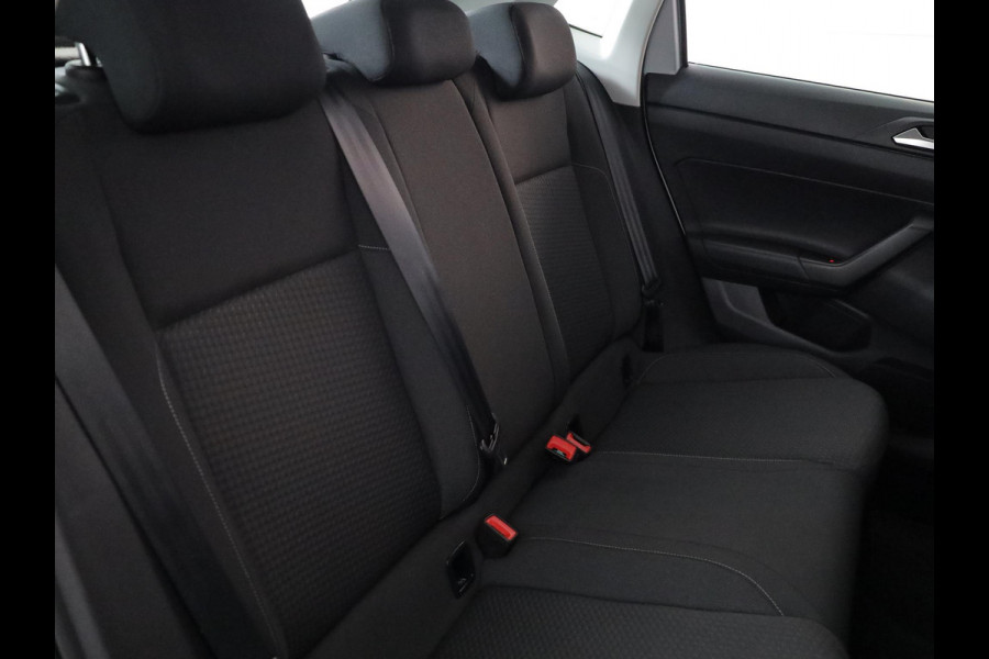 Volkswagen Polo 1.0 TSI Comfortline 95 pk | Navigatie | Parkeersensoren | Adaptieve cruise control | Apple Carplay/Android Auto |