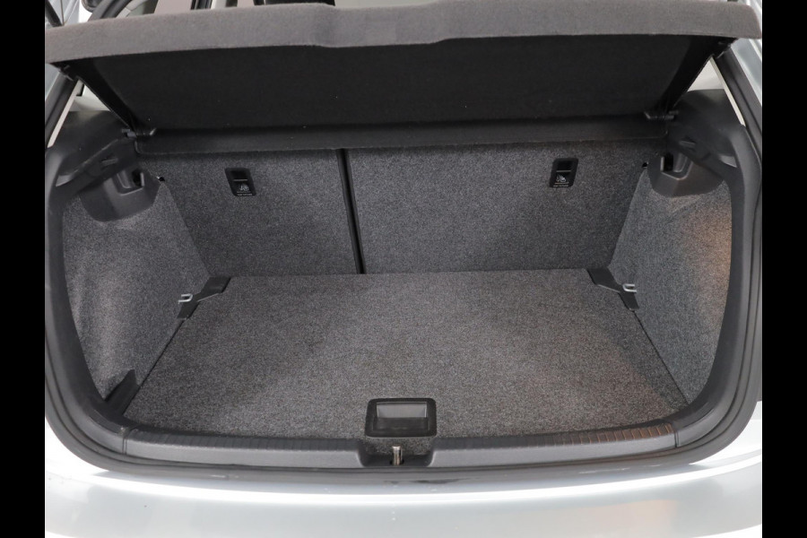 Volkswagen Polo 1.0 TSI Comfortline 95 pk | Navigatie | Parkeersensoren | Adaptieve cruise control | Apple Carplay/Android Auto |