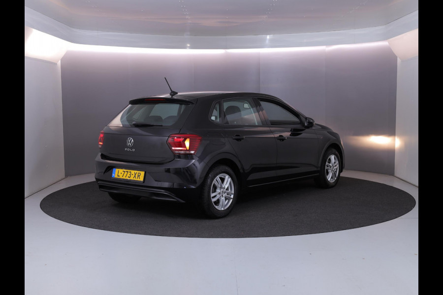 Volkswagen Polo 1.0 TSI Comfortline Business 95pk 5bak | 15'LM-velgen | Navi| parksensors |