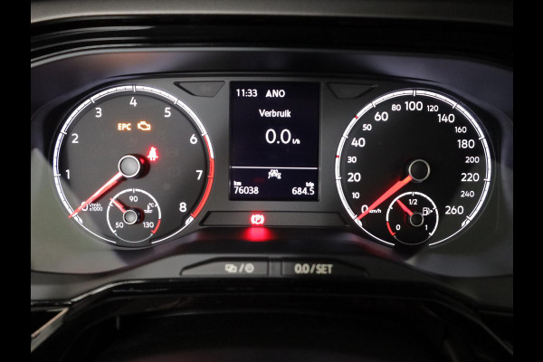 Volkswagen Polo 1.0 TSI Comfortline Business 95pk 5bak | 15'LM-velgen | Navi| parksensors |