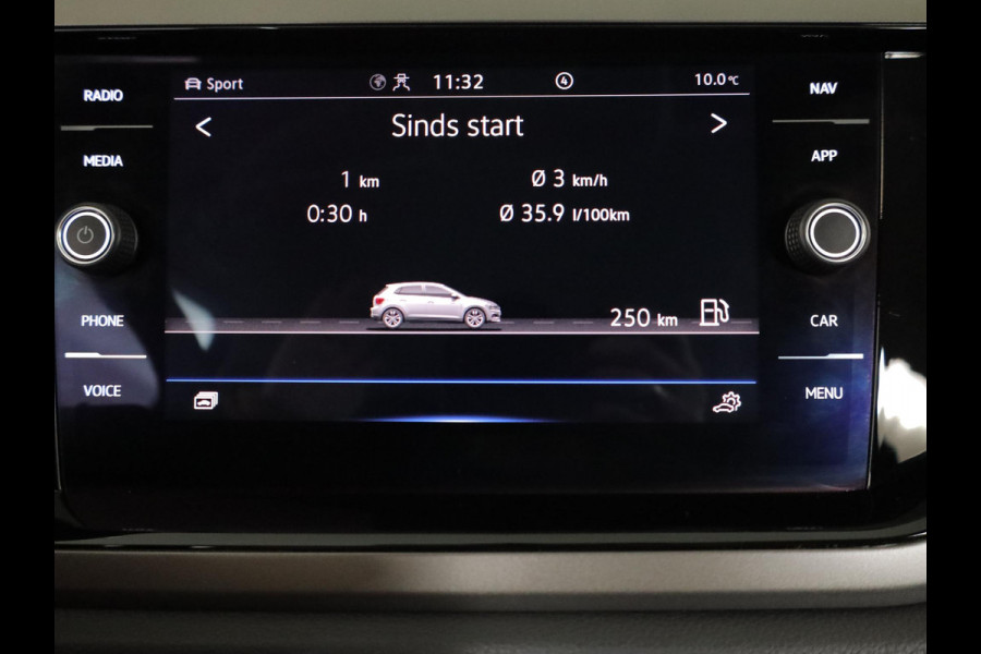 Volkswagen Polo 1.0 TSI Comfortline Business 95pk 5bak | 15'LM-velgen | Navi| parksensors |