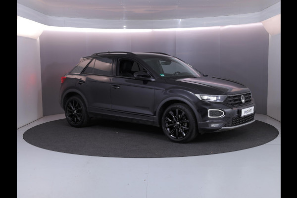 Volkswagen T-Roc 1.5 TSI Sport 150 PK DSG | Navigatie | Black Style pakket | Parkeercamera |