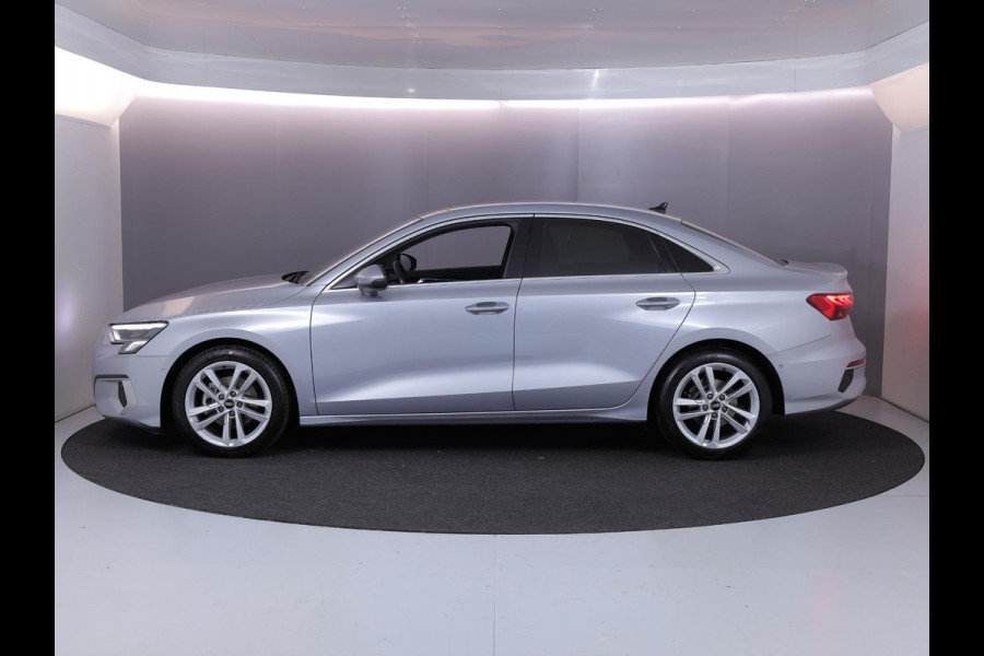 Audi A3 Limousine 30 TFSI Advanced edition 110 pk S-tronic | Navigatie | Parkeersensoren (Park assist) | Apple Carplay/Android Auto | Stoelverwarming |