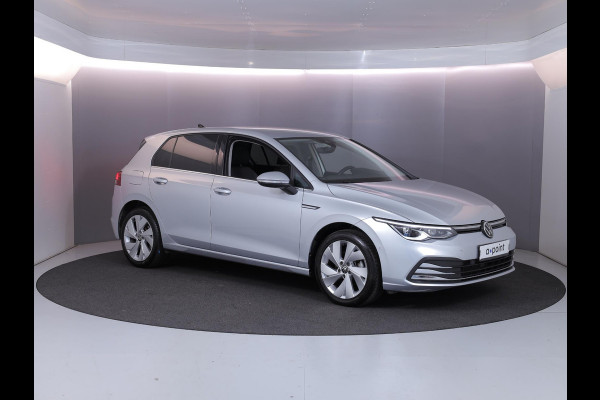 Volkswagen Golf 1.5 eTSI Style 130 PK DSG (Automaat) | Navigatie | Stoel- en stuurverwarming | keyless entry | Parkeer camera | Standkachel |