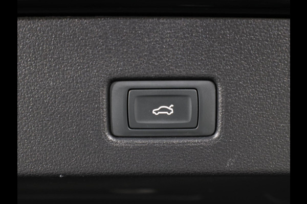 Audi A7 Sportback 50 TFSI e quattro Pro Line S 299 pk S-tronic | Navigatie | Parkeersensoren (Park assist) | Achteruitrijcamera | Adaptieve cruise control | Stoelverwarming | S-Line |