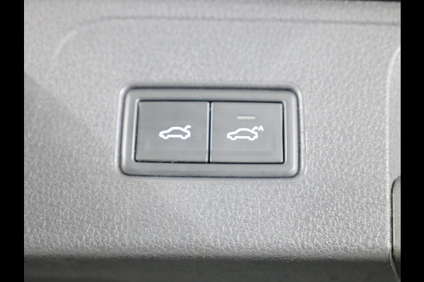 Volkswagen Passat Variant 1.5 TSI R-Line Business + 150pk DSG| Pano-dak| Luxe lederen interieur| Matrix LED