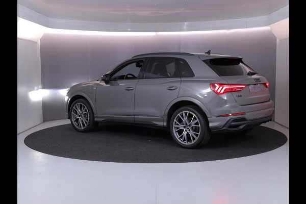 Audi Q3 45 TFSI e S edition 245pk | Parkeercamera | Navigatie| 20 inch Lichtmetalen velgen | 3 spaaks afgevlakt stuurwiel