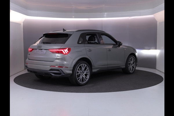 Audi Q3 45 TFSI e S edition 245pk | Parkeercamera | Navigatie| 20 inch Lichtmetalen velgen | 3 spaaks afgevlakt stuurwiel