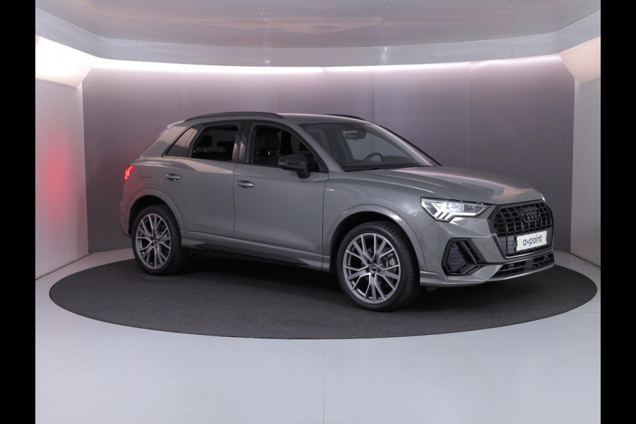 Audi Q3 45 TFSI e S edition 245pk | Parkeercamera | Navigatie| 20 inch Lichtmetalen velgen | 3 spaaks afgevlakt stuurwiel