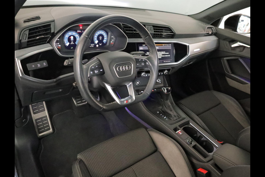 Audi Q3 45 TFSI e S edition 245pk | Parkeercamera | Navigatie| 20 inch Lichtmetalen velgen | 3 spaaks afgevlakt stuurwiel