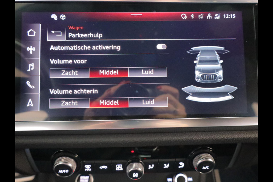 Audi Q3 45 TFSI e S edition 245pk | Parkeercamera | Navigatie| 20 inch Lichtmetalen velgen | 3 spaaks afgevlakt stuurwiel