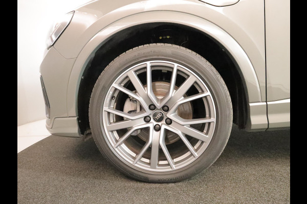 Audi Q3 45 TFSI e S edition 245pk | Parkeercamera | Navigatie| 20 inch Lichtmetalen velgen | 3 spaaks afgevlakt stuurwiel