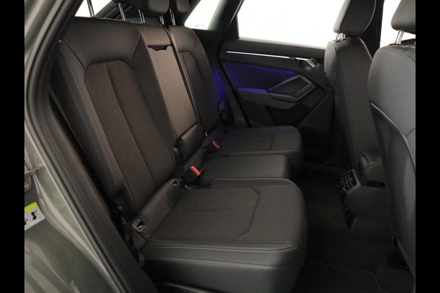 Audi Q3 45 TFSI e S edition 245pk | Parkeercamera | Navigatie| 20 inch Lichtmetalen velgen | 3 spaaks afgevlakt stuurwiel