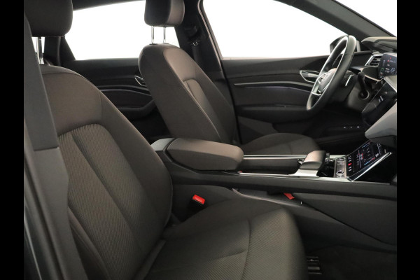 Audi e-tron 55 quattro Business edition 95 kWh 408pk | Elektrische verstelbare voorstoelen | Trekhaak| 21 inch lichtmetalen velgen |