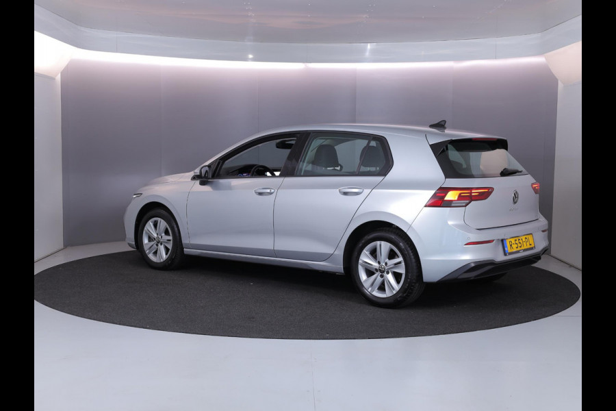 Volkswagen Golf 1.0 eTSI Life 110pk DSG | Camera| Navi| LM-velgen| Park-sensors| Keyless start