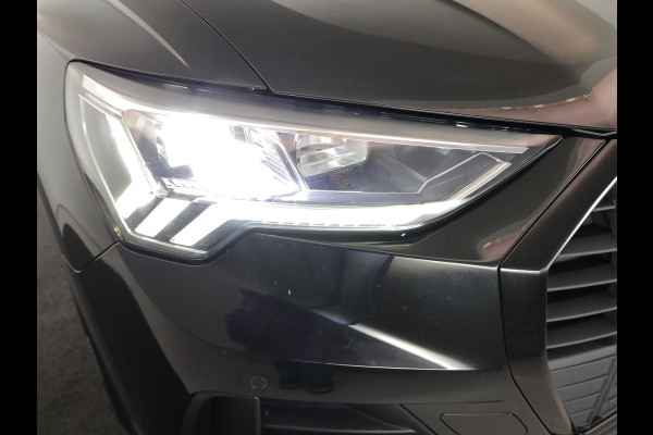 Audi Q3 45 TFSI e Business Edition 245 pk S-tronic | SOH 92% | Navigatie | Parkeersensoren | Stoelverwarming | Lichtmetalen velgen 20" | Elektr. achterklep |