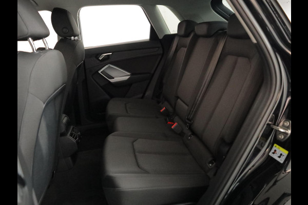 Audi Q3 45 TFSI e Business Edition 245 pk S-tronic | SOH 92% | Navigatie | Parkeersensoren | Stoelverwarming | Lichtmetalen velgen 20" | Elektr. achterklep |