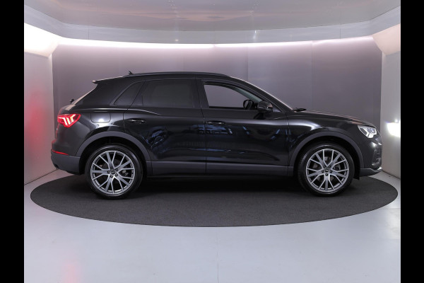 Audi Q3 45 TFSI e Business Edition 245 pk S-tronic | SOH 92% | Navigatie | Parkeersensoren | Stoelverwarming | Lichtmetalen velgen 20" | Elektr. achterklep |