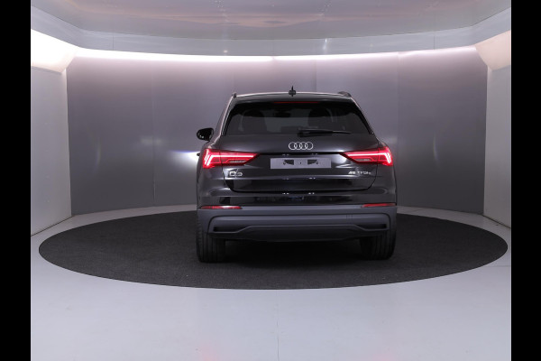 Audi Q3 45 TFSI e Business Edition 245 pk S-tronic | SOH 92% | Navigatie | Parkeersensoren | Stoelverwarming | Lichtmetalen velgen 20" | Elektr. achterklep |