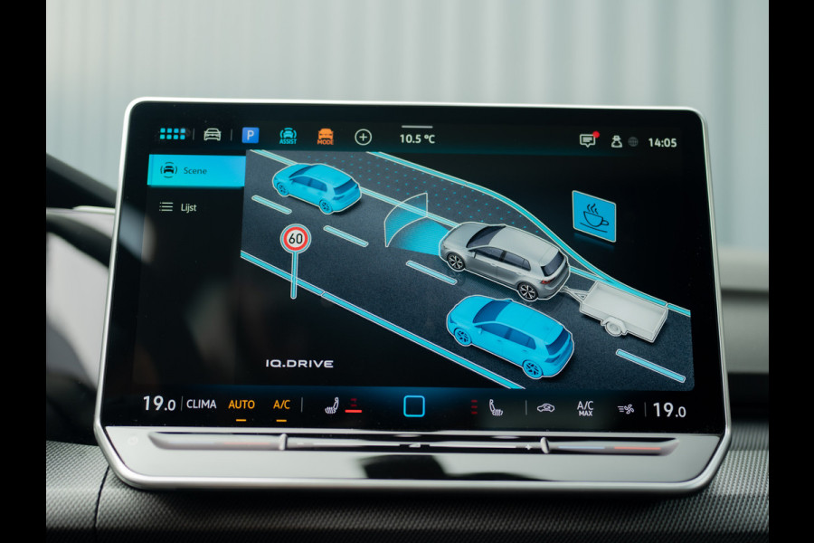 Volkswagen Golf 1.5 eTSI R-Line Edition | Panodak | IQ Light | Trekhaak wegkl. | Harman/Kardon | Head Up | Prijs Rijklaar!!